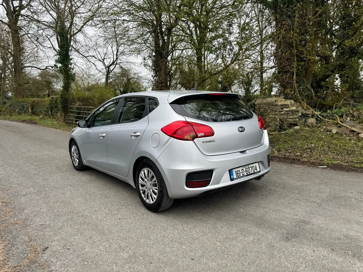 2016 Kia Ceed - NCT 10/26 - Full Service History - Image 3