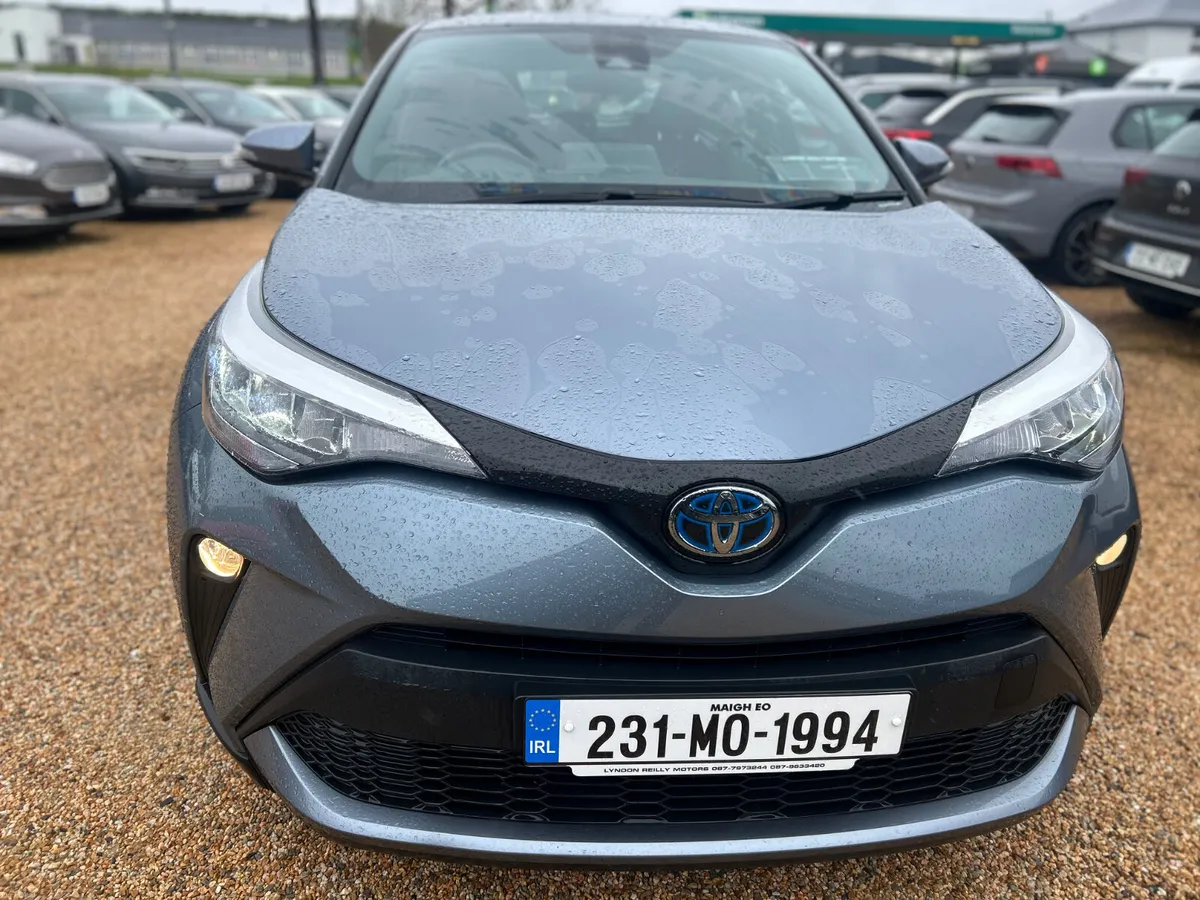Toyota C-HR icon - Image 2