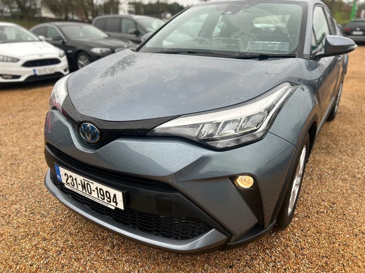 Toyota C-HR icon - Image 3