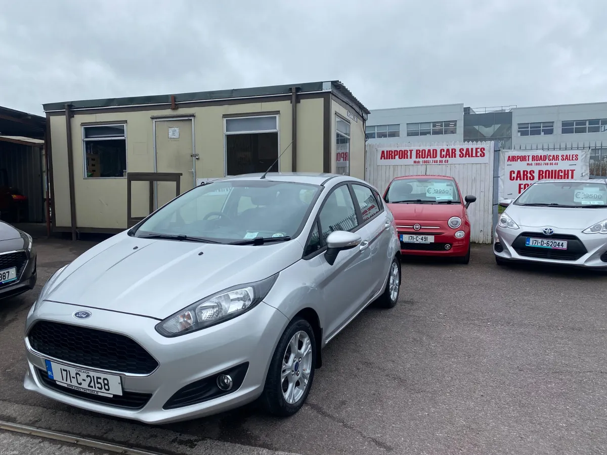 Ford Fiesta 2017 ONLY 90KLMS - Image 1