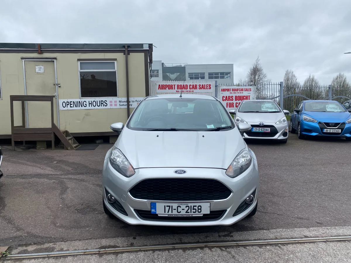 Ford Fiesta 2017 ONLY 90KLMS - Image 2