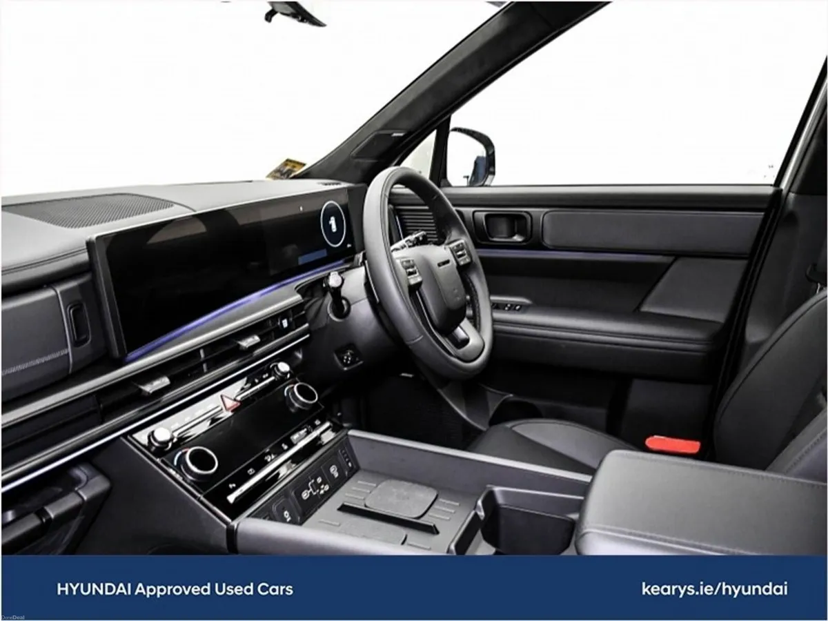 Hyundai Santa Fe Premium Calligraphy PHEV - Image 5