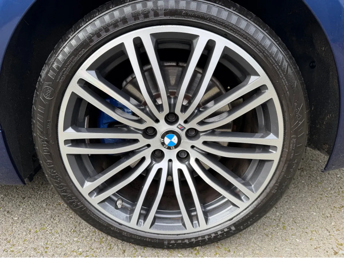 BMW 5-Series M SPORT 530e PHEV HYBRID//FULL BMW SE - Image 4