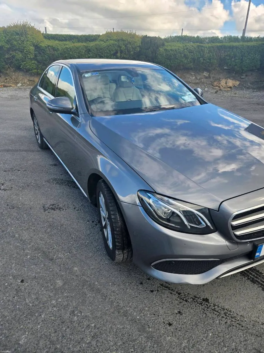 Mercedes E200d - Image 2