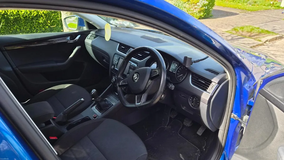 Skoda Octavia 2015 - Image 4