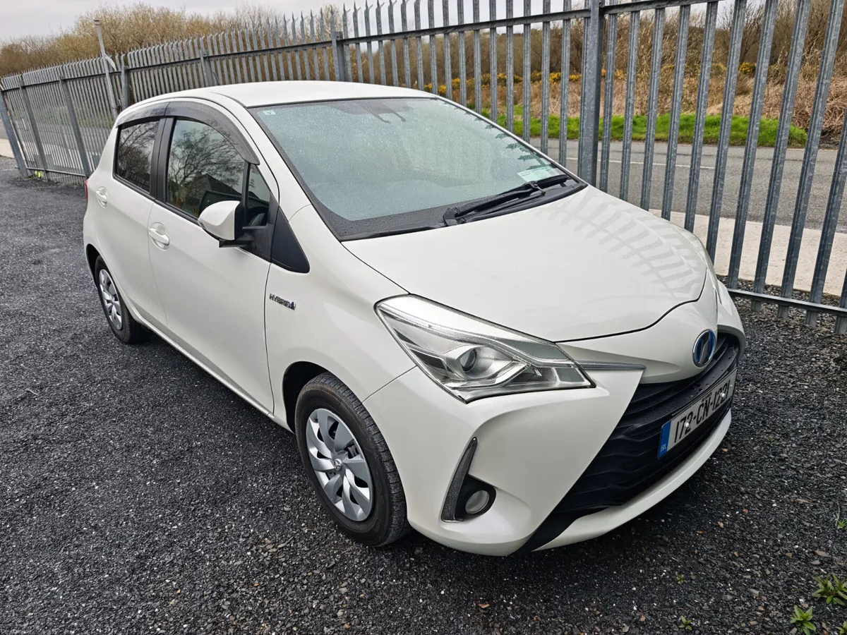 Toyota Vitz Hybrid JAPAN Import - Image 1