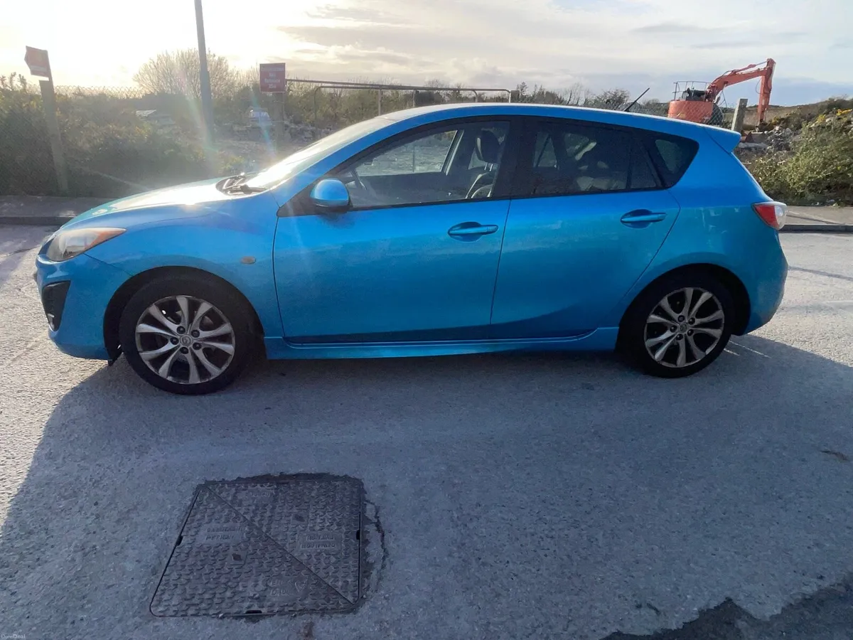 2010 Mazda 3 Sport - Image 3