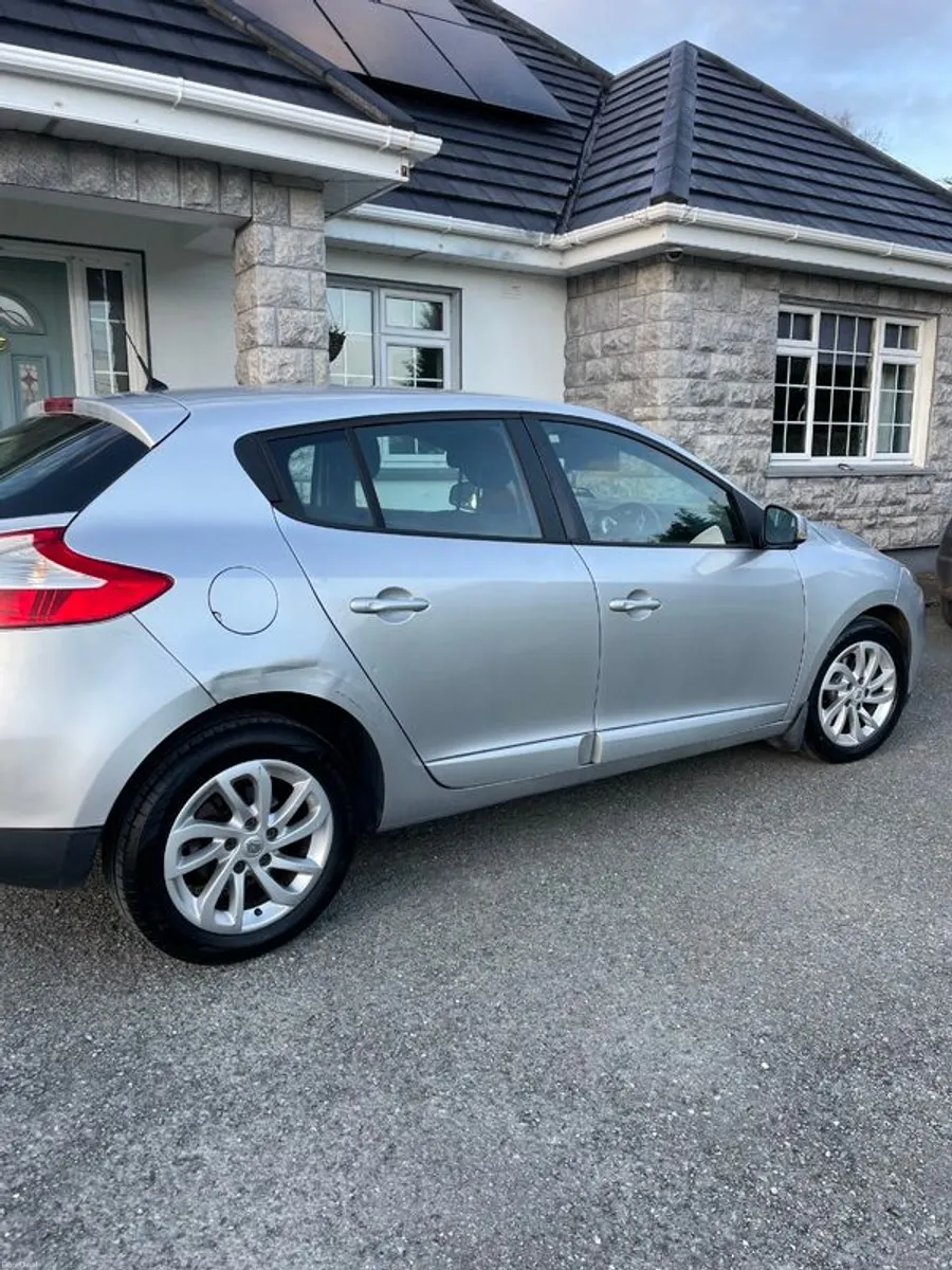 2013 Renault Megane - Image 2