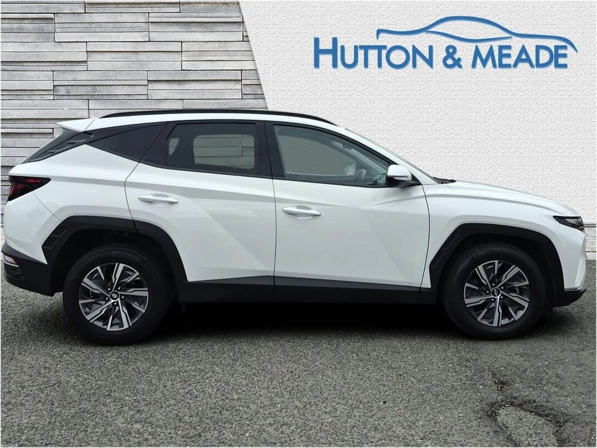 Hyundai Tucson Executive HEV 1.6 Petrol 5dr - Image 6