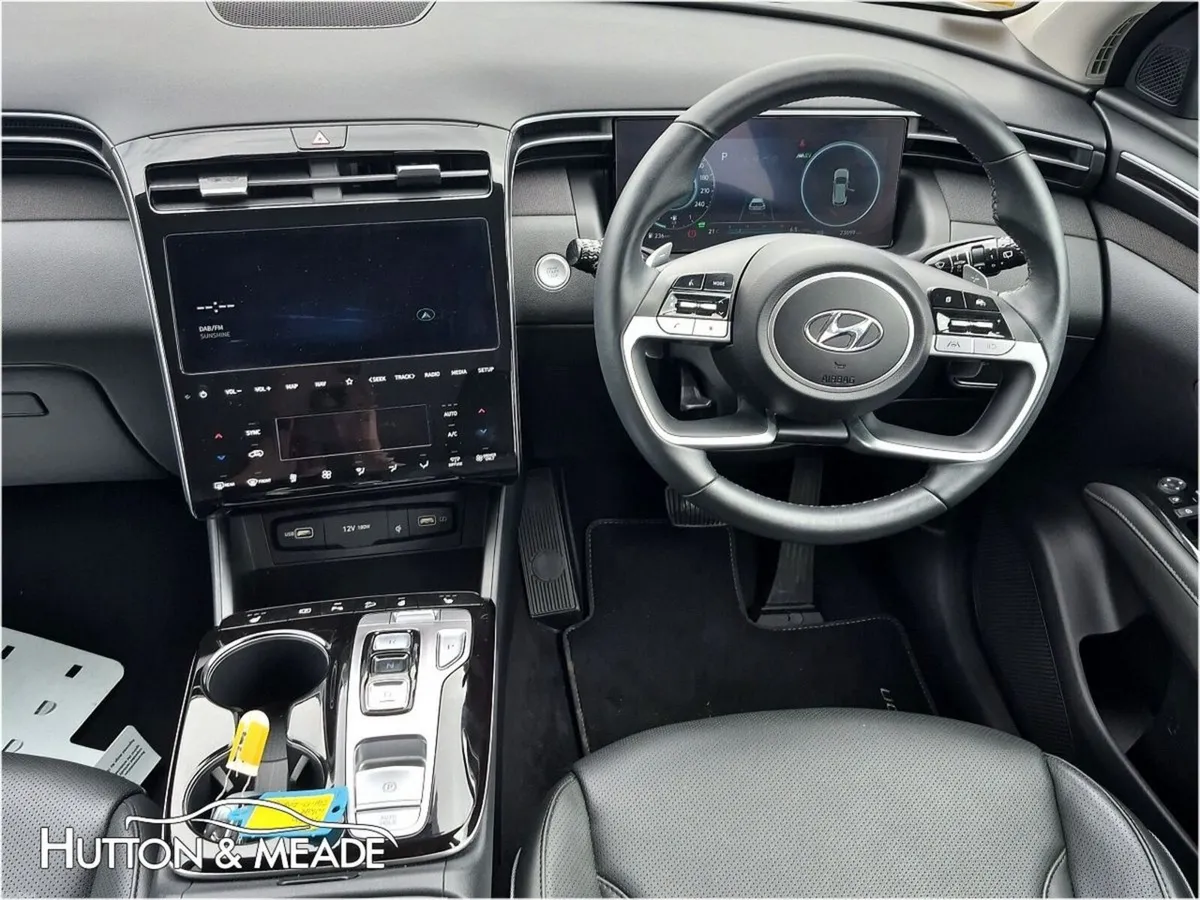 Hyundai Tucson Executive Plus HEV 1.6 Petrol 5dr - Image 3