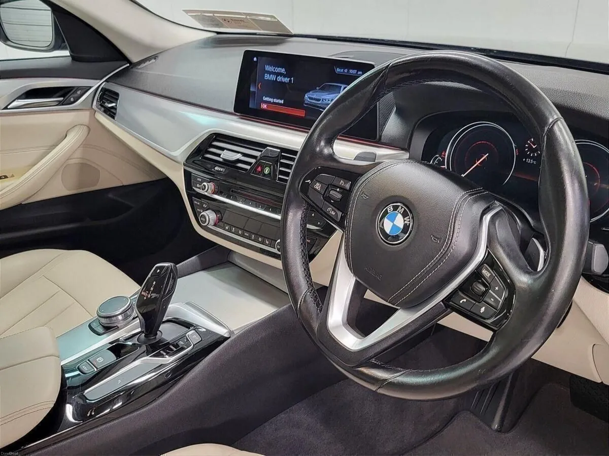 BMW 5-Series 520d SE Saloon - Image 6