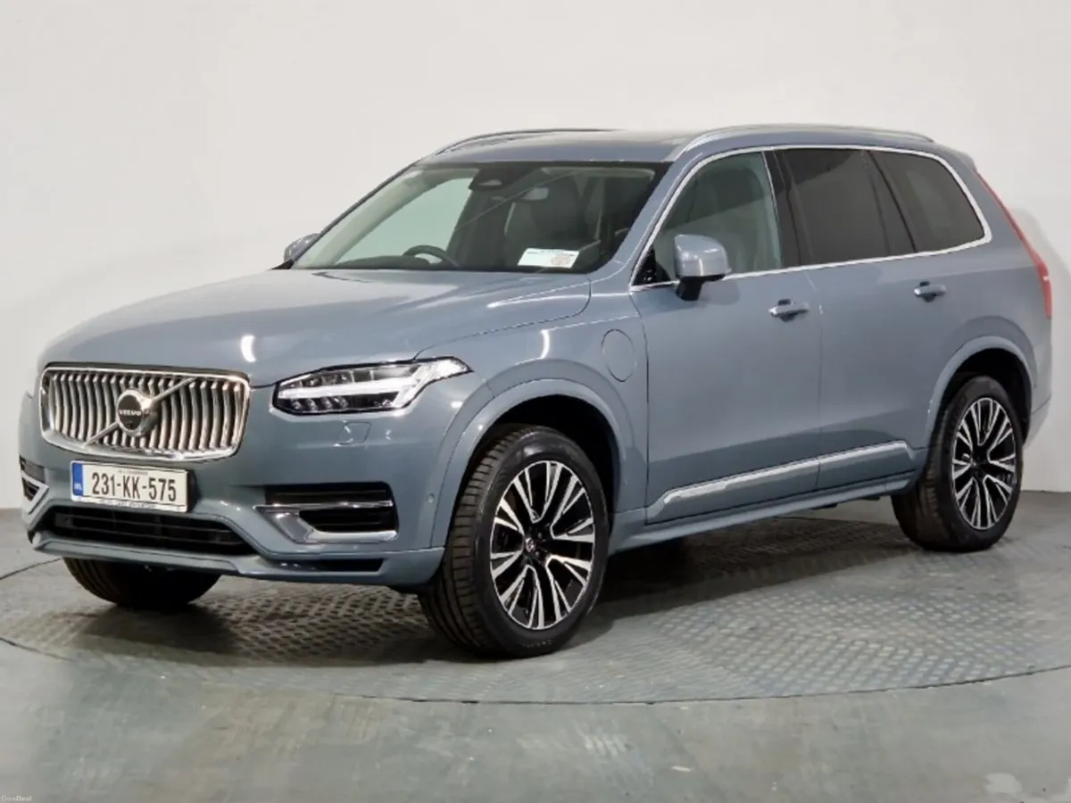 Volvo XC90 T8 PHEV Plus Bright - Image 2