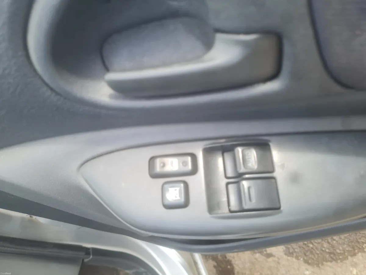 2005 Toyota Yaris 1.0L Nct01/27 - Image 5