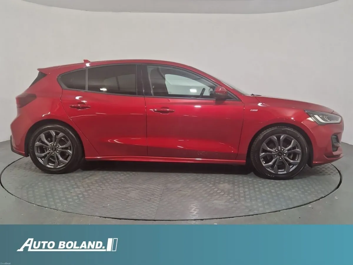 Ford Focus 1.0 St- Line 125PS - Image 2