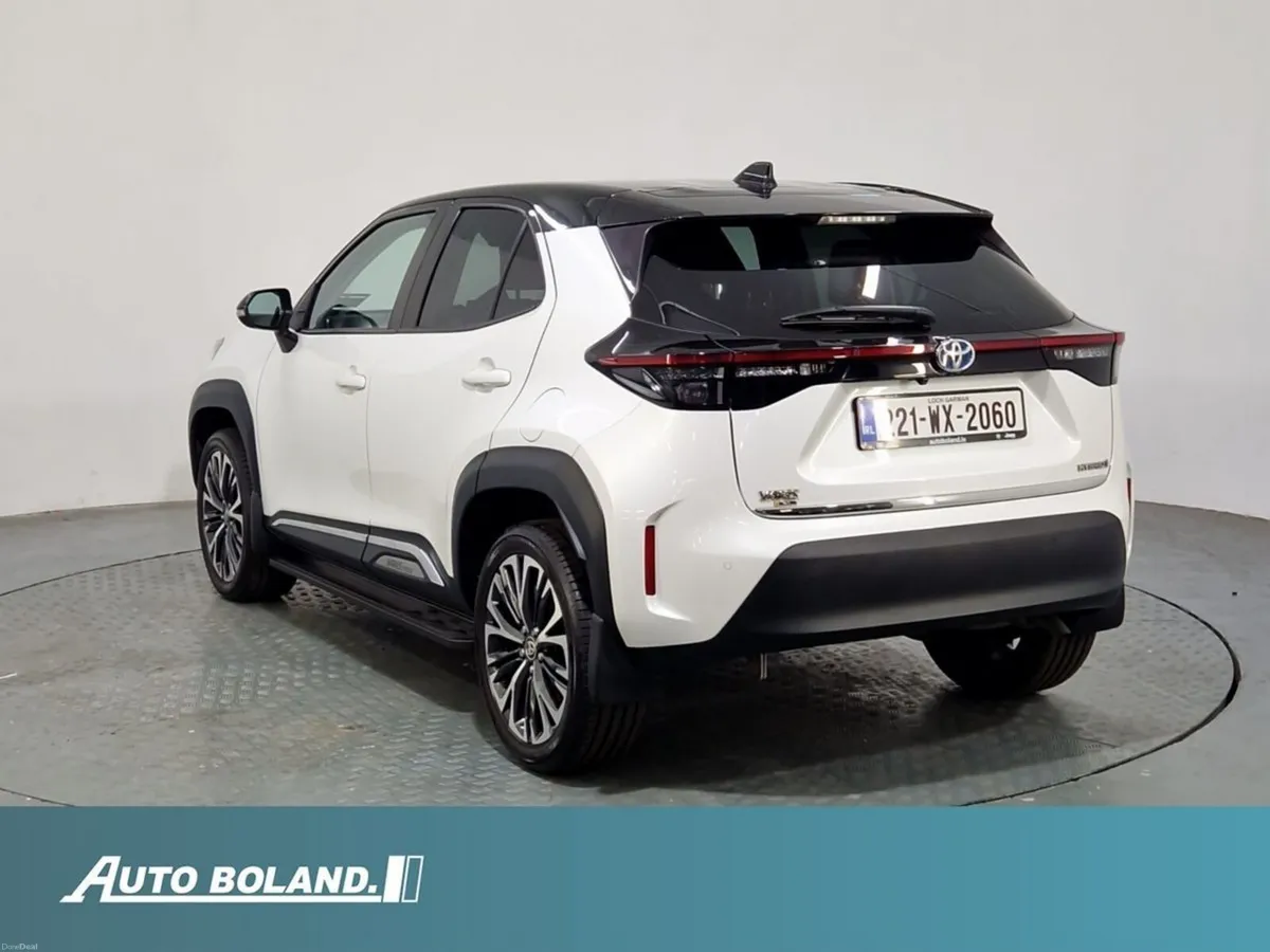 Toyota Yaris Cross 1.5 Hybrid Sol - Image 5