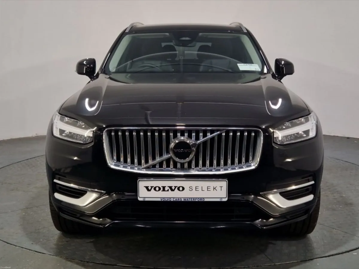 Volvo XC90 T8 PHEV 455hp Core (Bright Theme) - Image 2