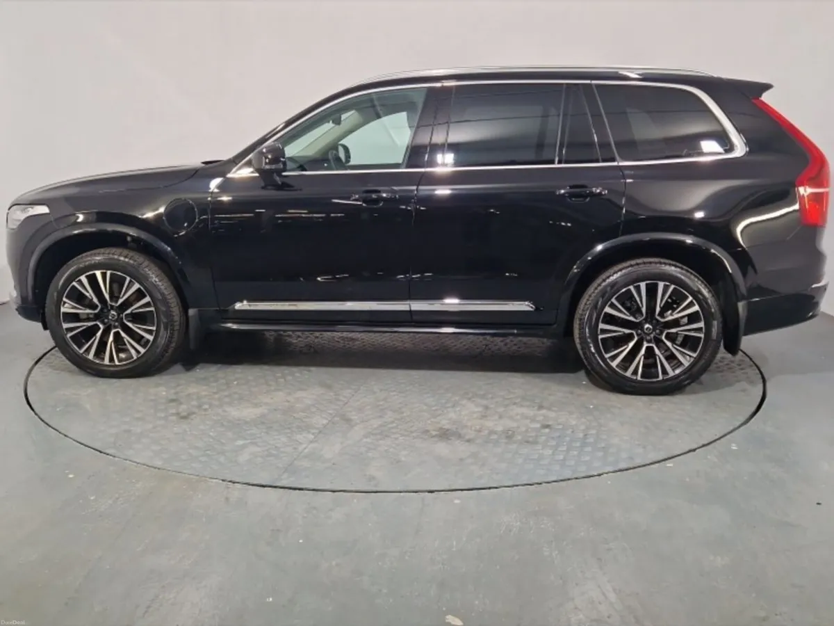 Volvo XC90 T8 PHEV 455hp Core (Bright Theme) - Image 5