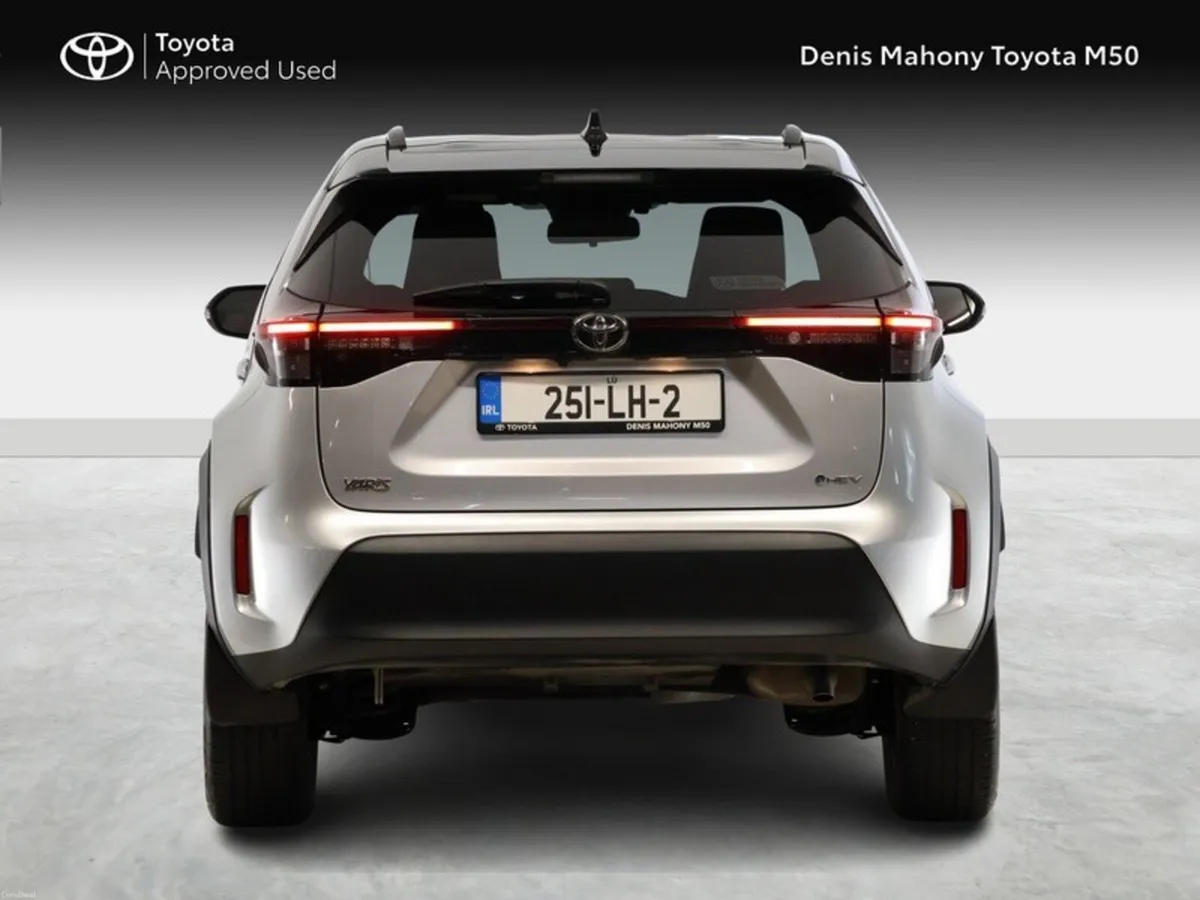 Toyota Yaris Cross Luna Sport Hybrid - Image 4