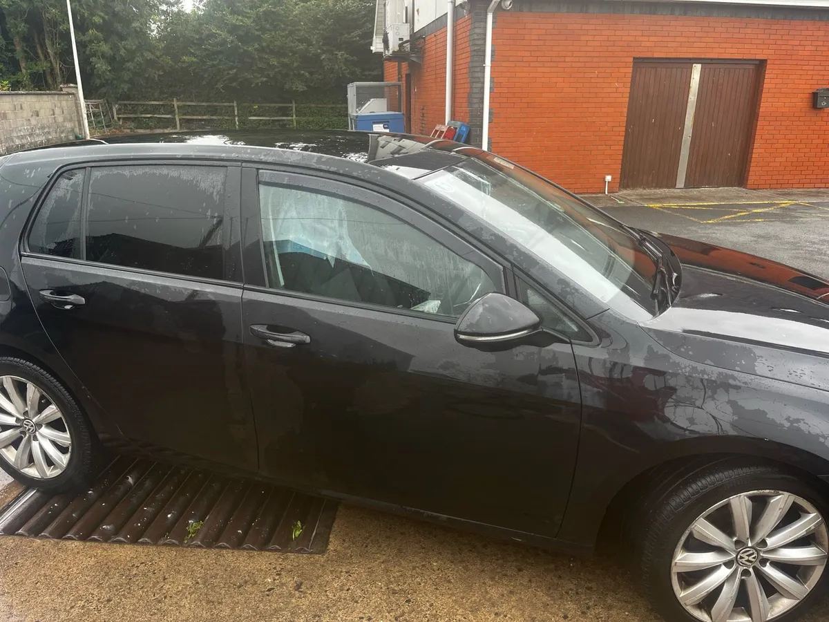 Car - Image 4