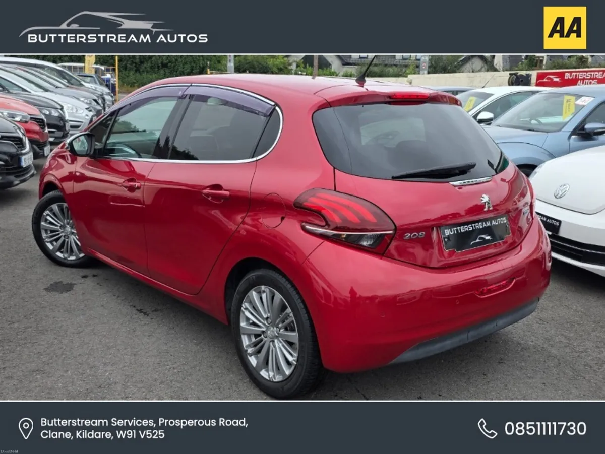 Peugeot 208 1.2 AUTO ALLURE - Image 4