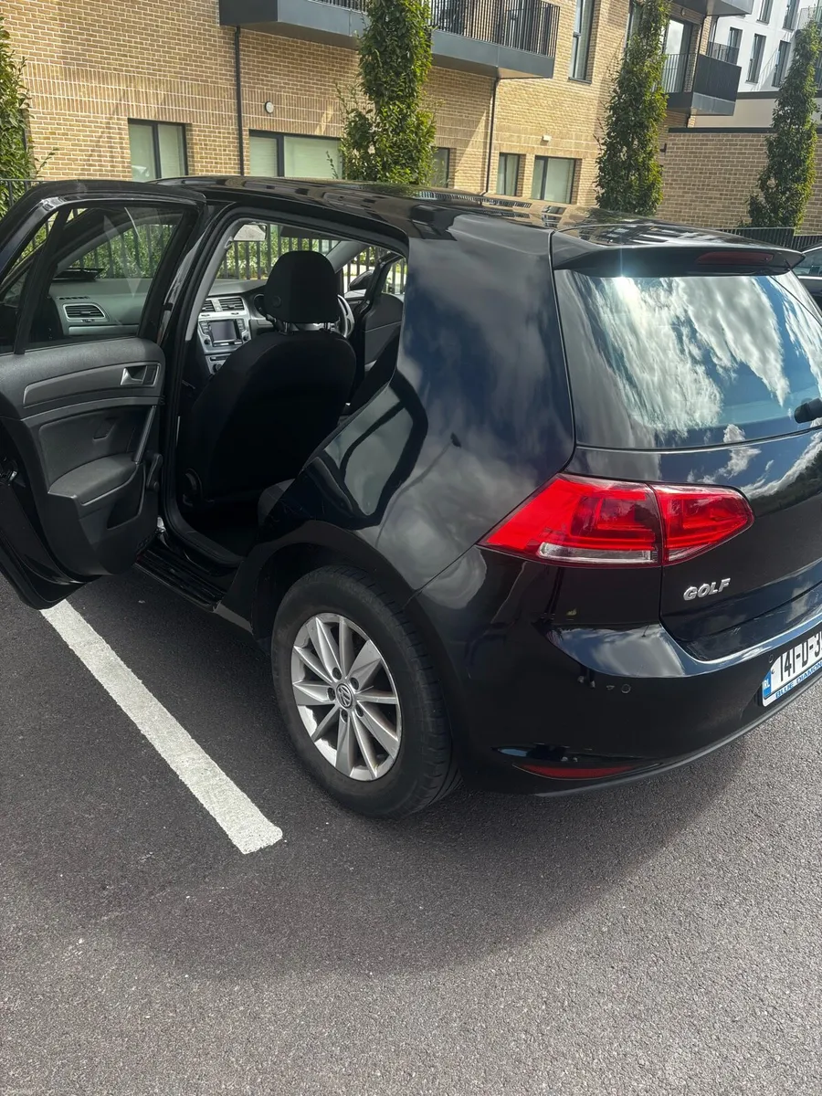 Volkswagen golf 141 (TAX &NCT) low miles - Image 4