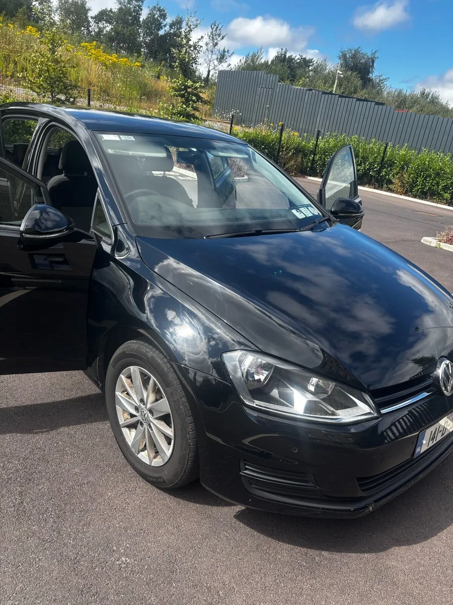 Volkswagen golf 141 (TAX &NCT) low miles - Image 1