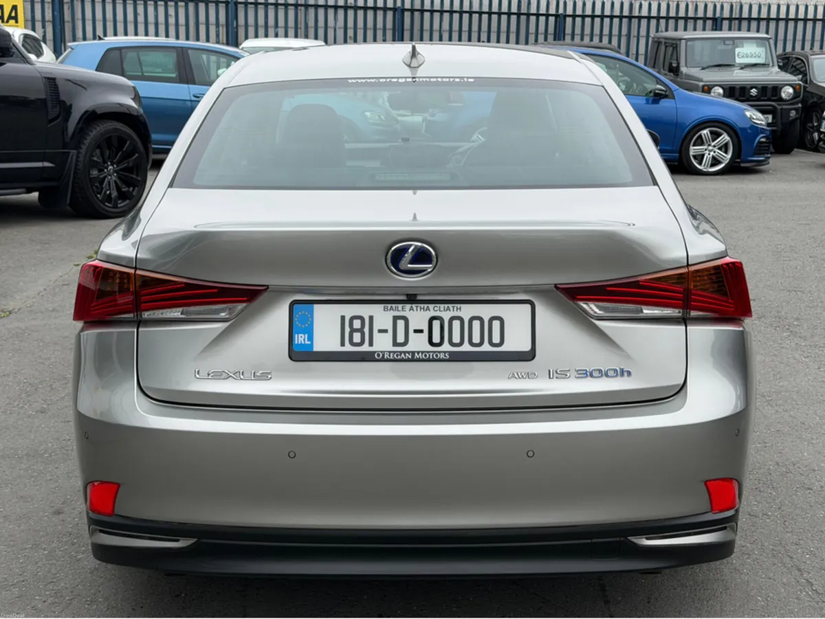 Lexus IS 2.5 HYBRID EXECUTIVE AUTO - Image 5