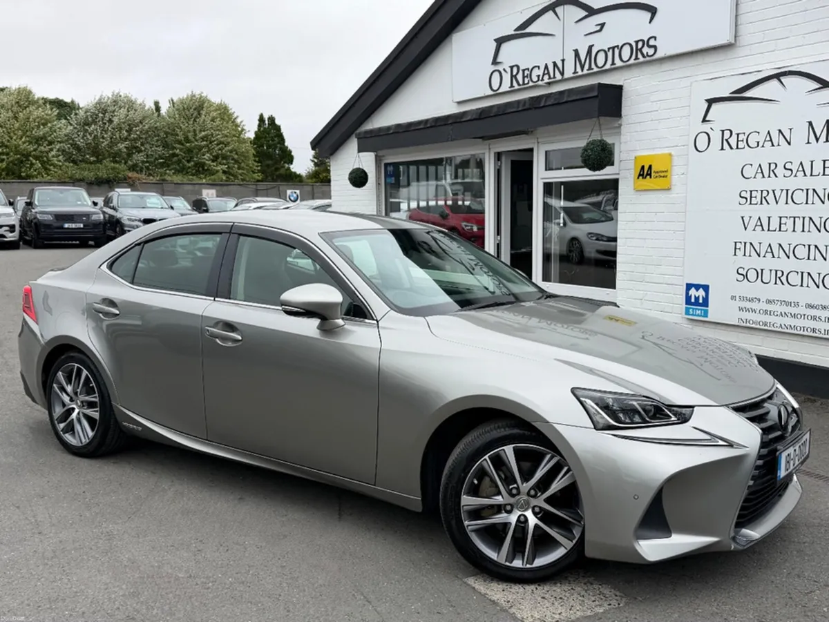 Lexus IS 2.5 HYBRID EXECUTIVE AUTO - Image 1