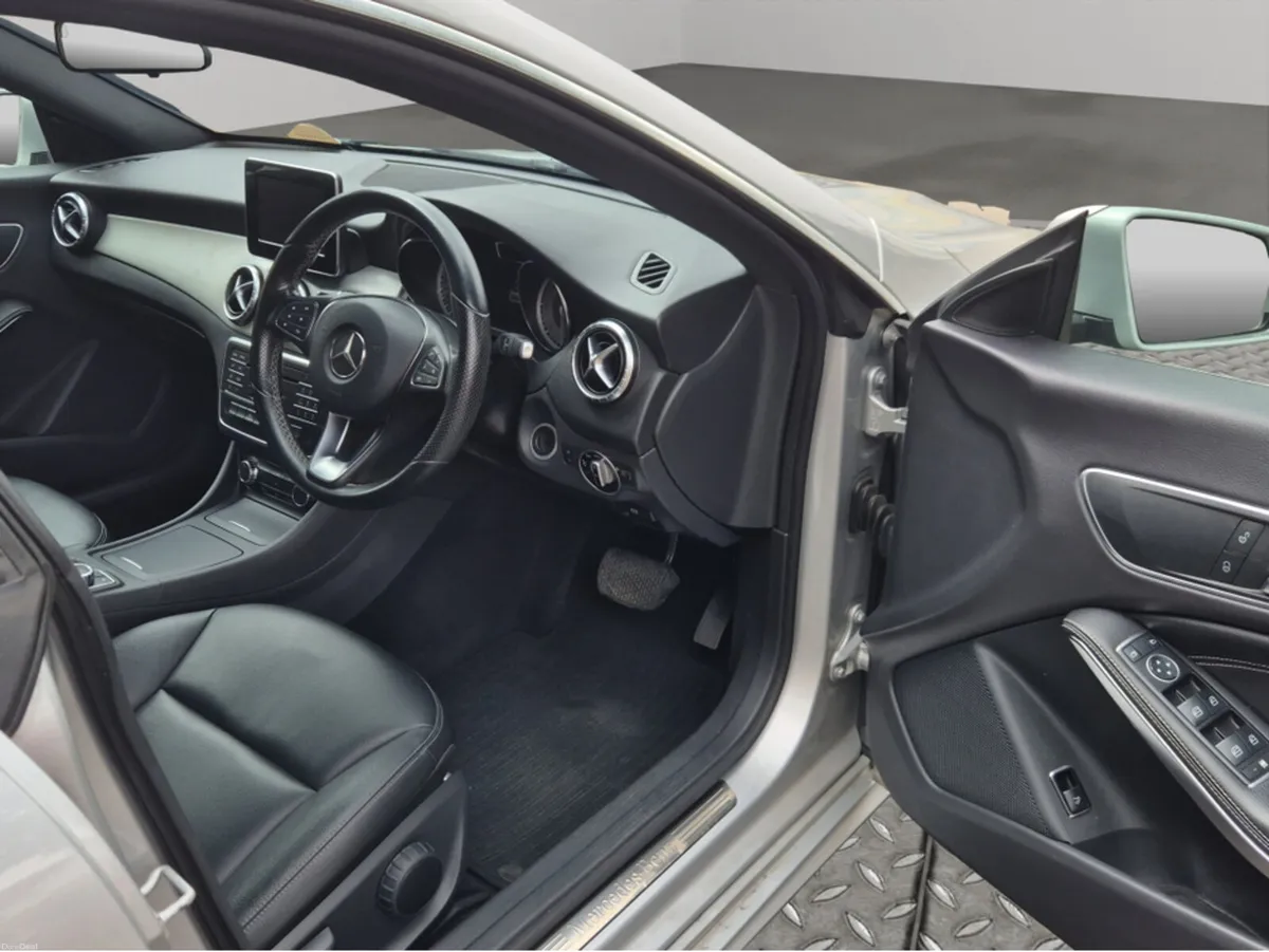 Mercedes-Benz CLA 200 CDI URBAN AUTO *** SILVER ME - Image 6