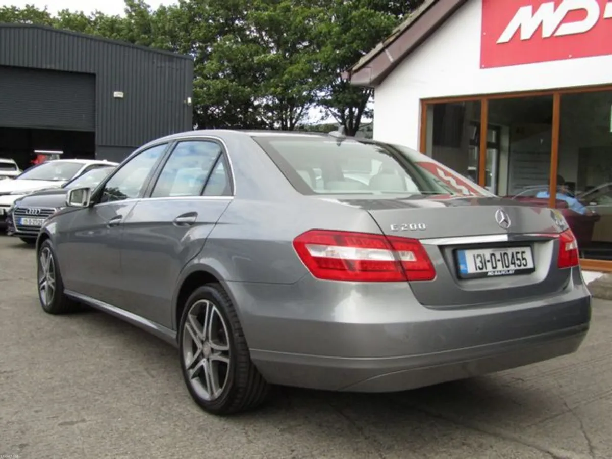 Mercedes-Benz E-Class E 200 CDI BE ECO 4DR Auto. L - Image 6