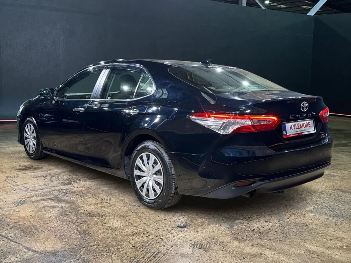 Toyota Camry 2.5 HYBRID AUTOMATIC - CRUISE CONTROL - Image 5