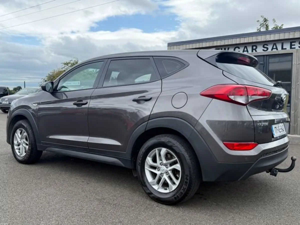 Hyundai Tucson 1.7 Crdi S - EXCELLENT SERVICE HIST - Image 6