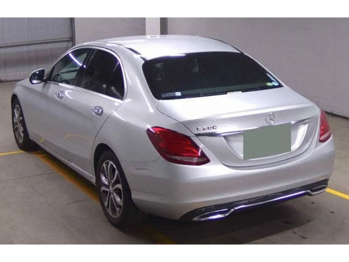 Mercedes-Benz C-Class 2.0 C200 Avantgarde Petrol S - Image 3