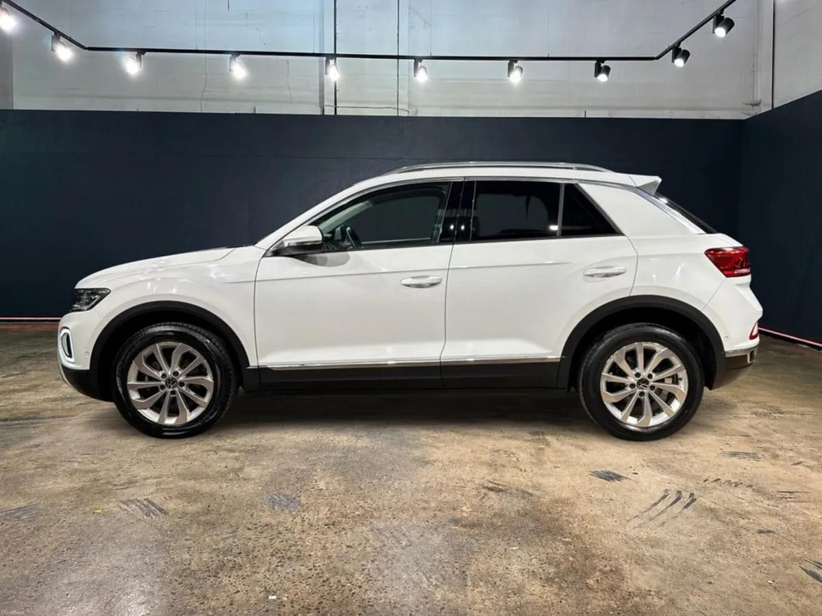 Volkswagen T-Roc Style 1.0 TSI M6F 110HP 5DR - Image 6