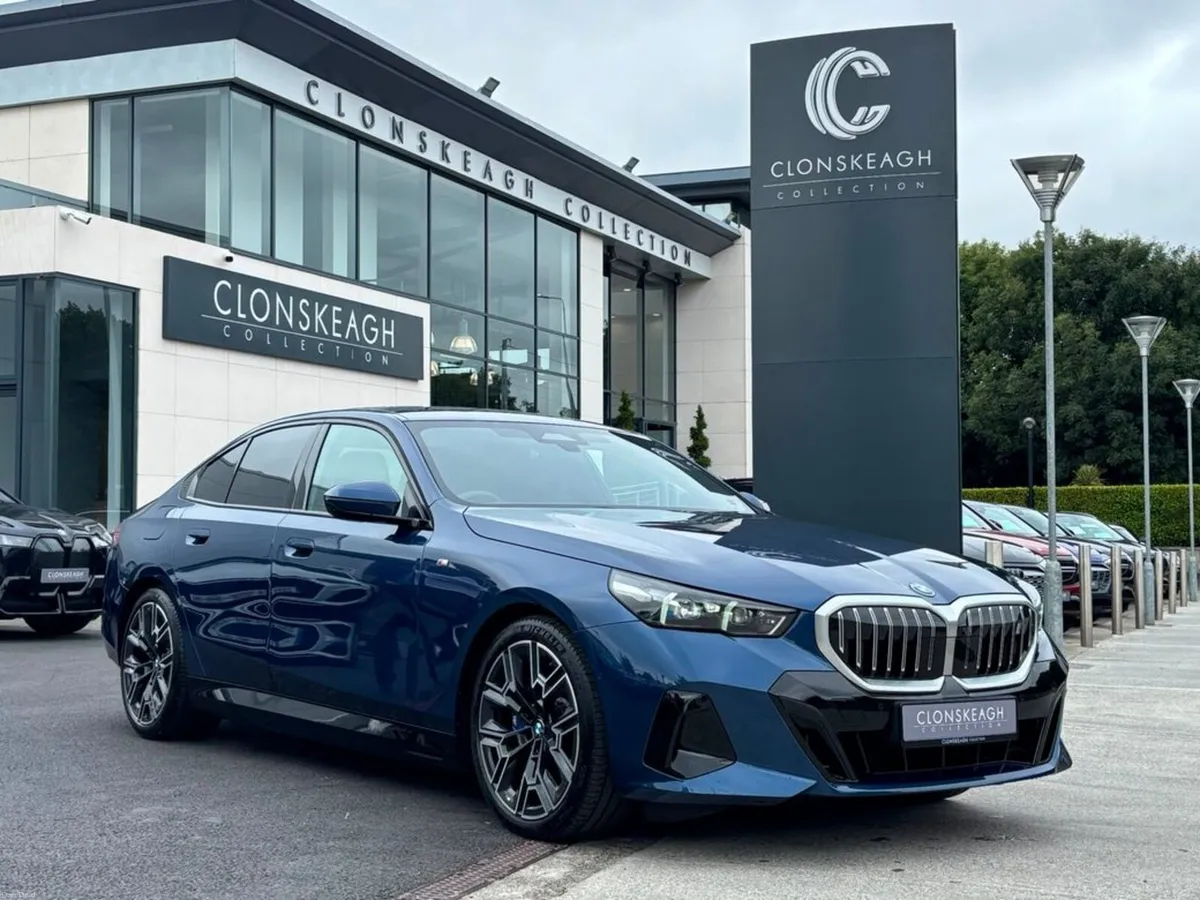 BMW i5 EDRIVE40 M SPORT - Image 1