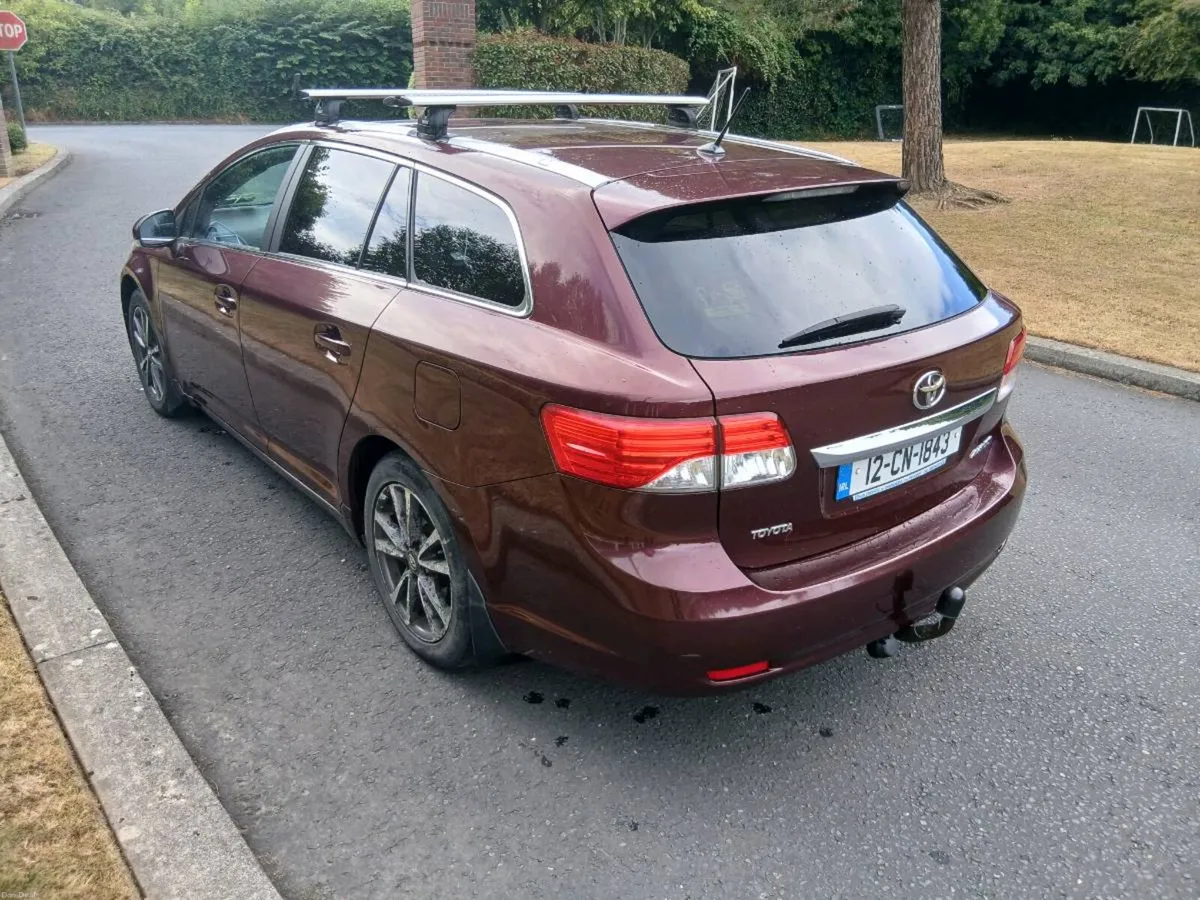12 TOYOTA AVENSIS ESTATE D4D TR - Image 3