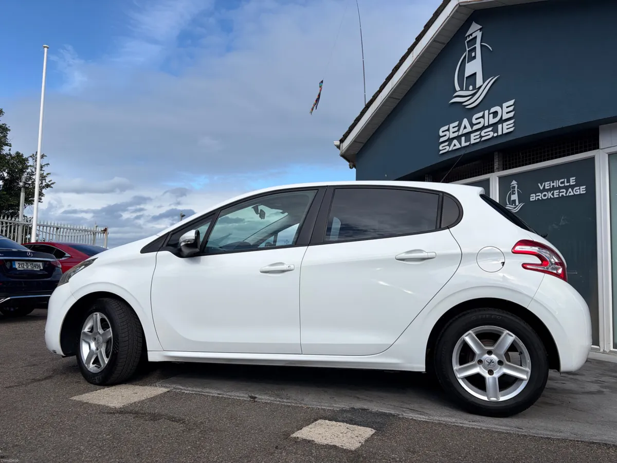142 Peugeot 208 1.0 VTI Access - Image 2