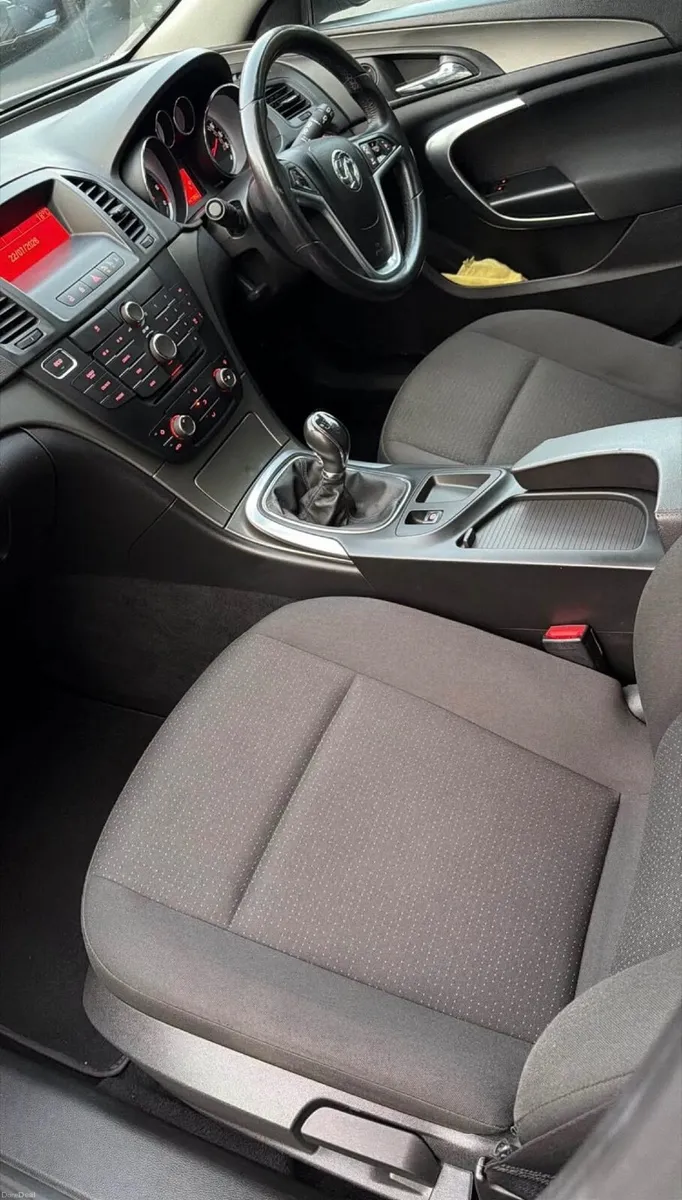Vauxhall Insignia 2012 - Image 6