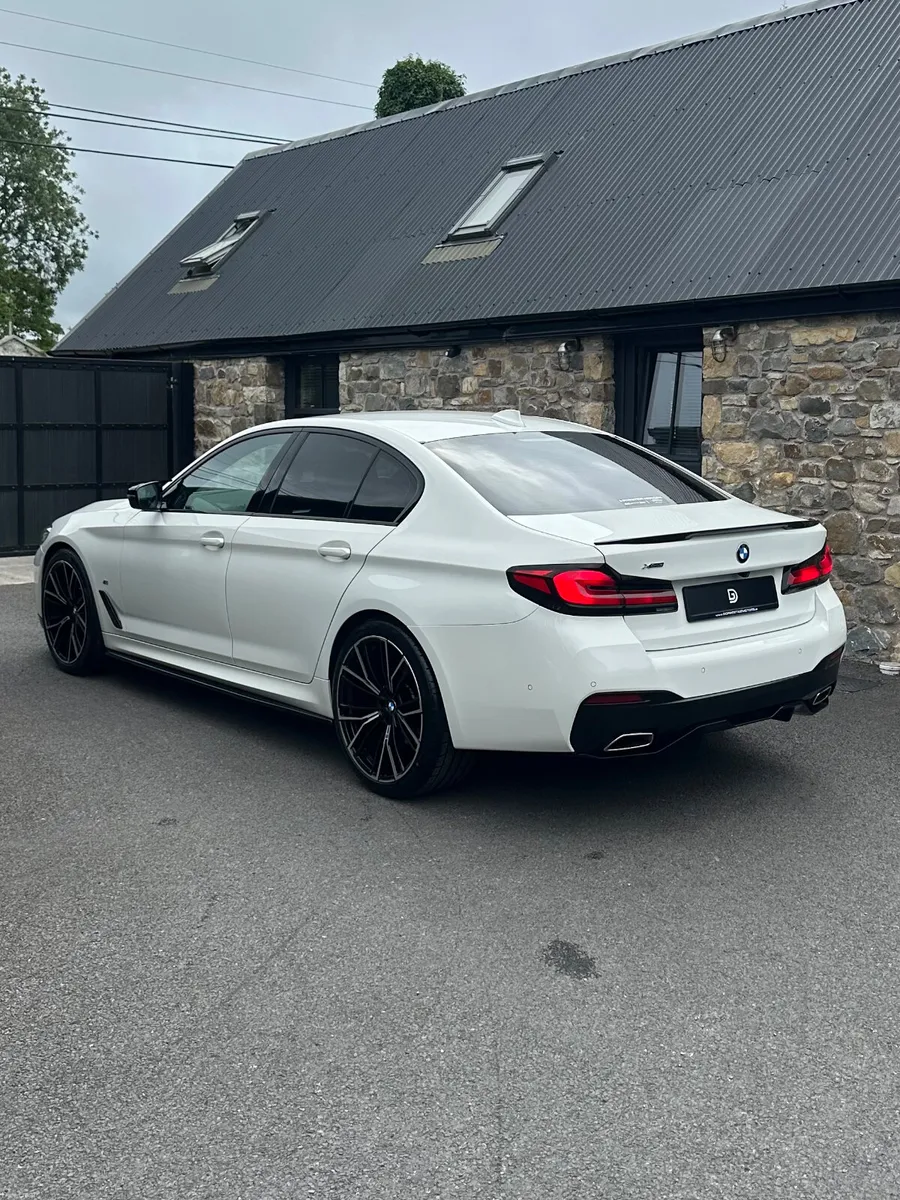 2021 BMW 5 SERIES M SPORT X DRIVE M PERFORMANCE - Image 4