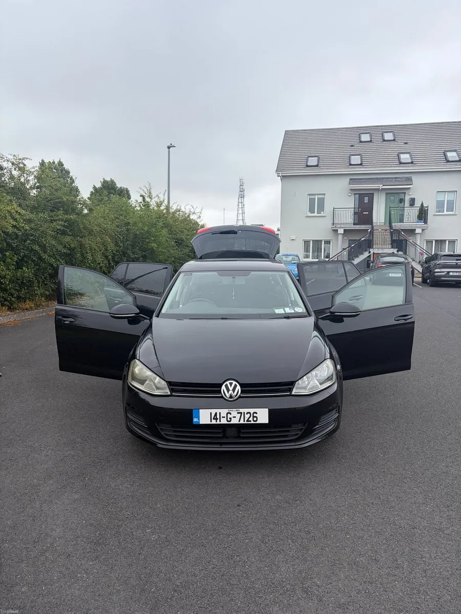 Volkswagen Golf - Automatic Petrol - Image 6