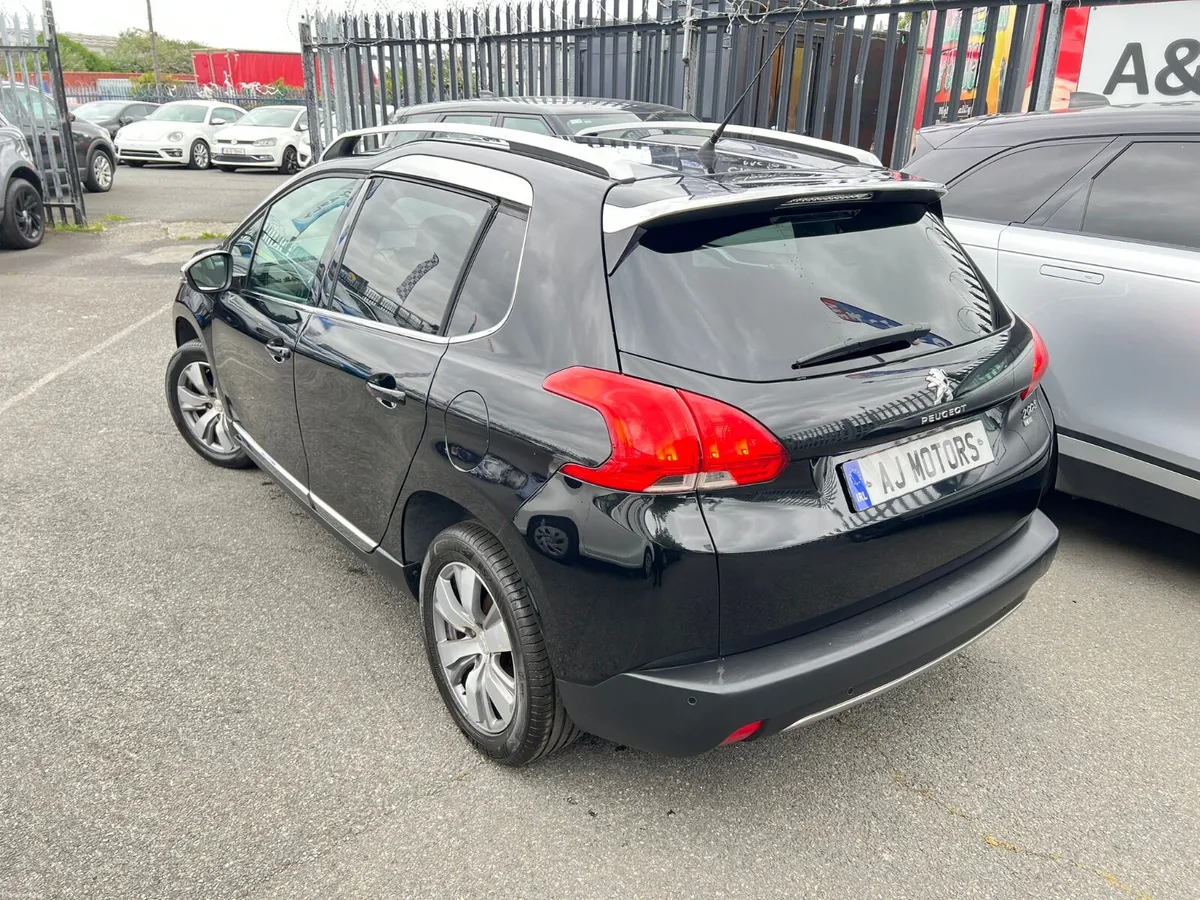 15 PEUGEOT 2008 Automatic Glass Roof - Image 5