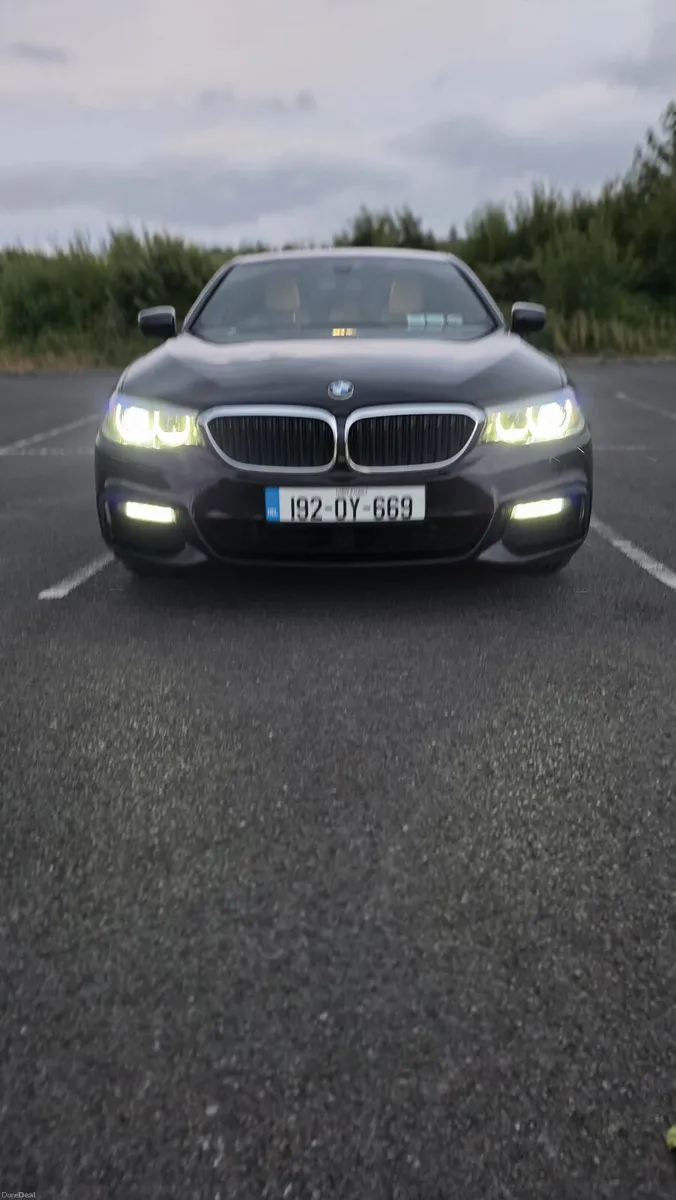 Car - Image 2