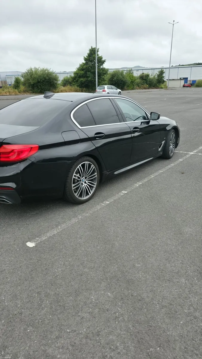 Car - Image 4
