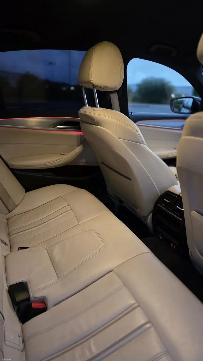 Car - Image 5