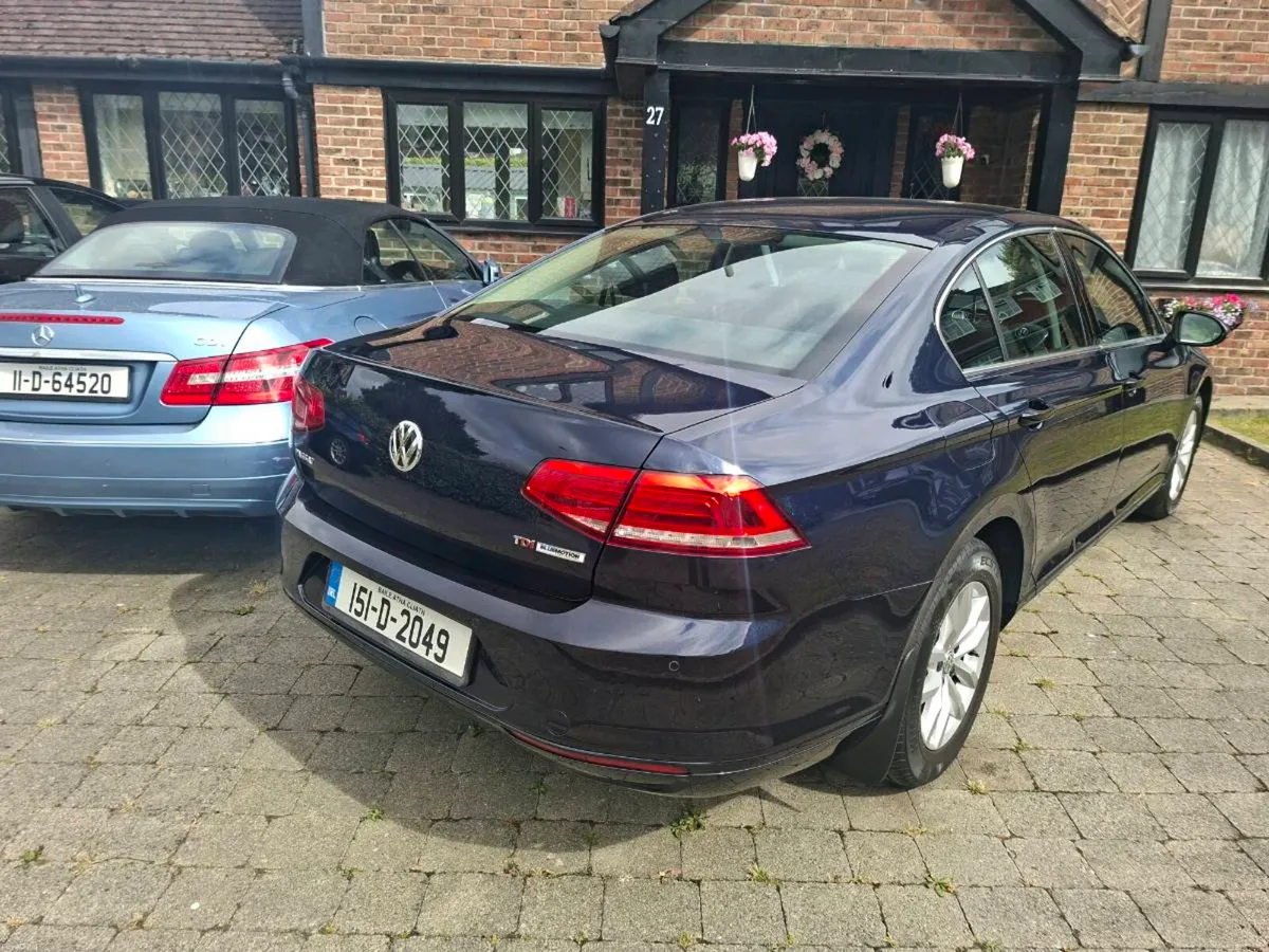 VOLKSWAGON PASSAT 1.6 TDI  2015 ONLY 156000 KLMS - Image 3