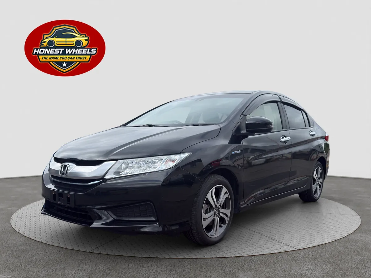 2015 Honda Grace 1.5 Petrol Hybrid Automatic - Image 3