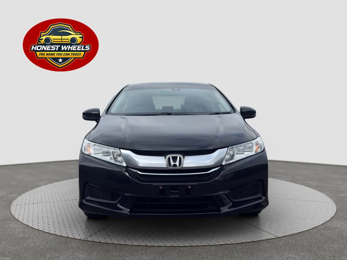 2015 Honda Grace 1.5 Petrol Hybrid Automatic - Image 2