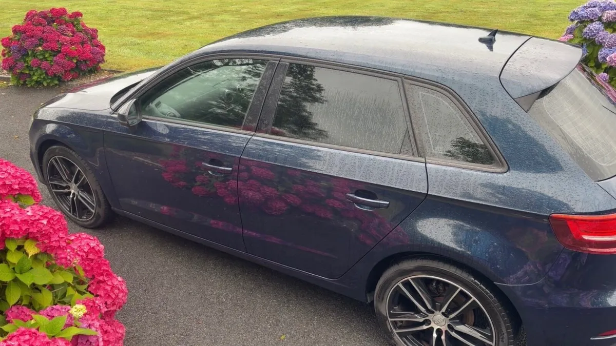 Audi A3 2017 - Image 2