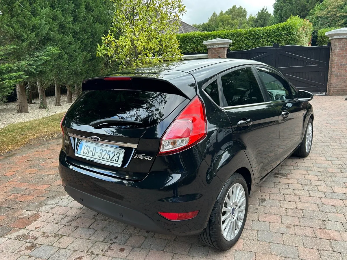 13 Ford Fiesta Titanium 1.5D HighSpec Low Km €6950 - Image 3