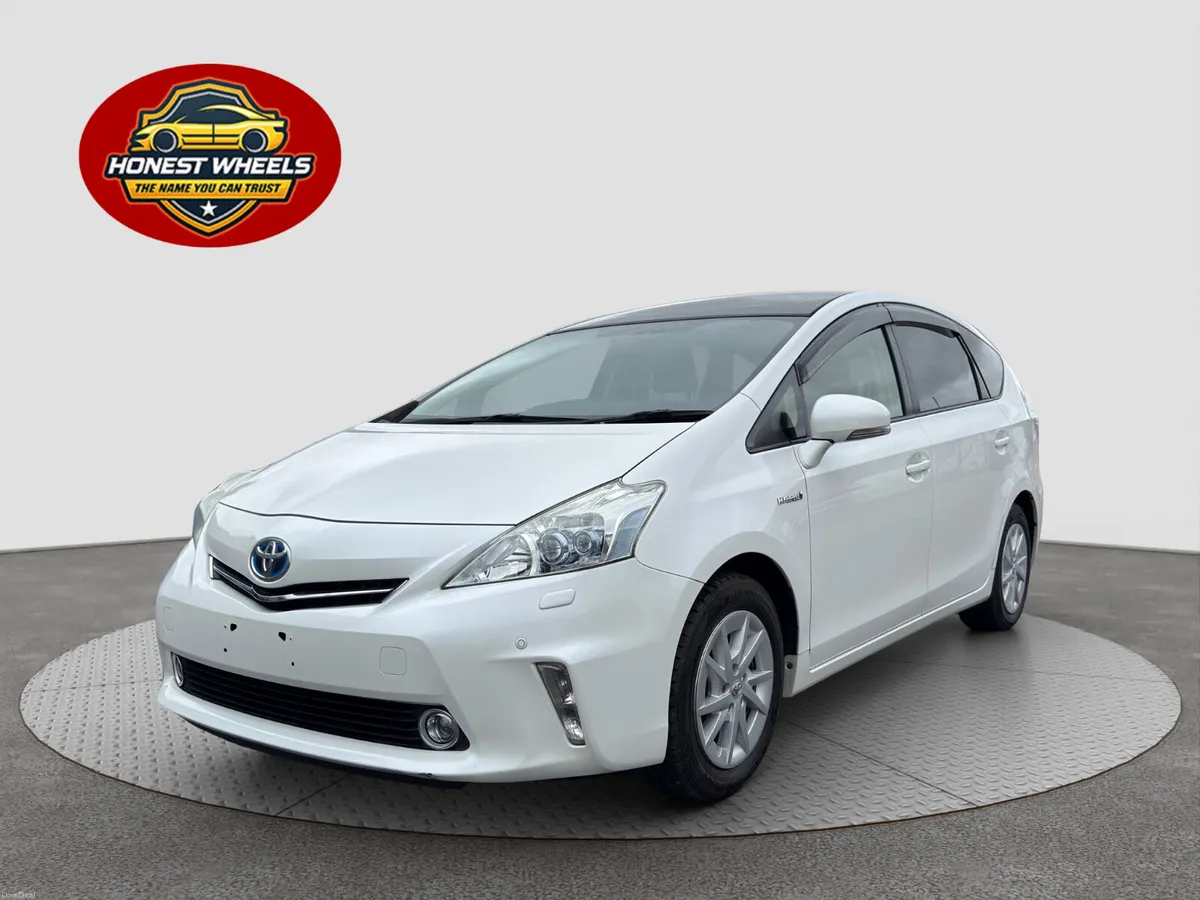 2013 Toyota Prius 1.8 Hybrid Automatic 7 Seater - Image 3